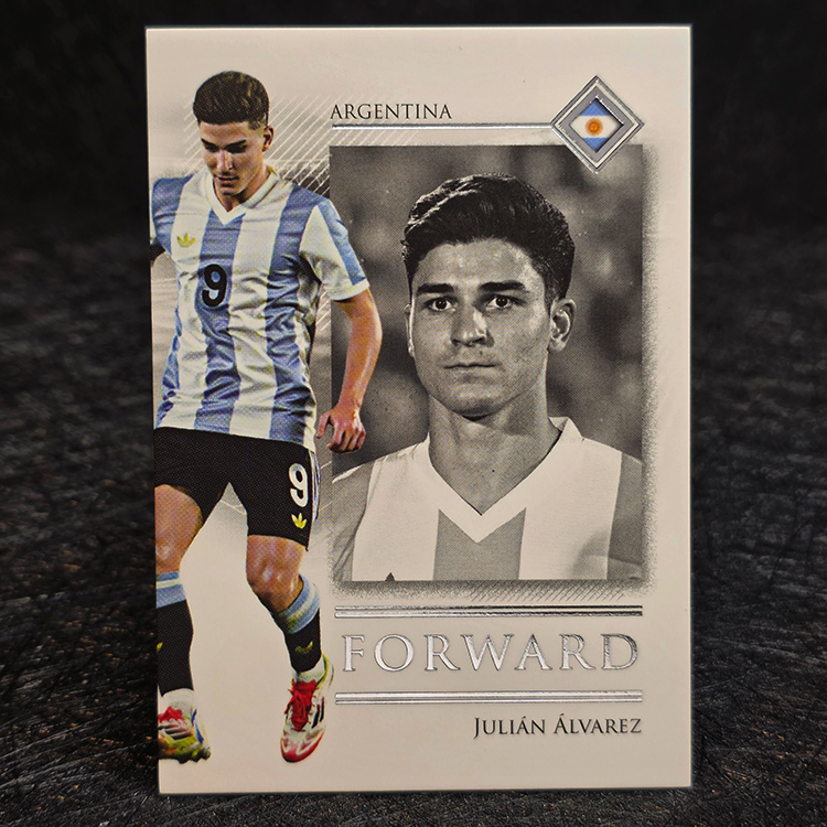 Futera Unique 2025 - Forward - Julian Alvarez, Argentina /69 #061