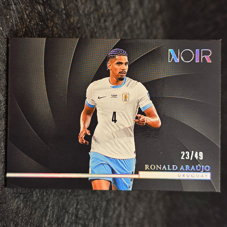 Panini Noir Soccer 2004/25 - Silver - Ronald Araujo, Uruguay /49 #122