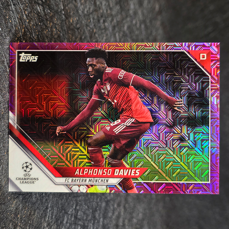 Topps Chrome UEFA 2021-22 - Japanese Edition, Pink - Alphonso Davies, Bayern Munchen /125 #70