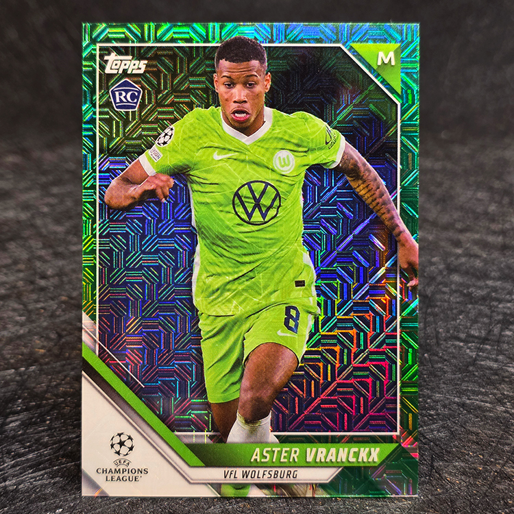 Topps Chrome UEFA 2021-22 - Japanese Edition, Green - Aster Vranckx, Wolfsburg /99 #53